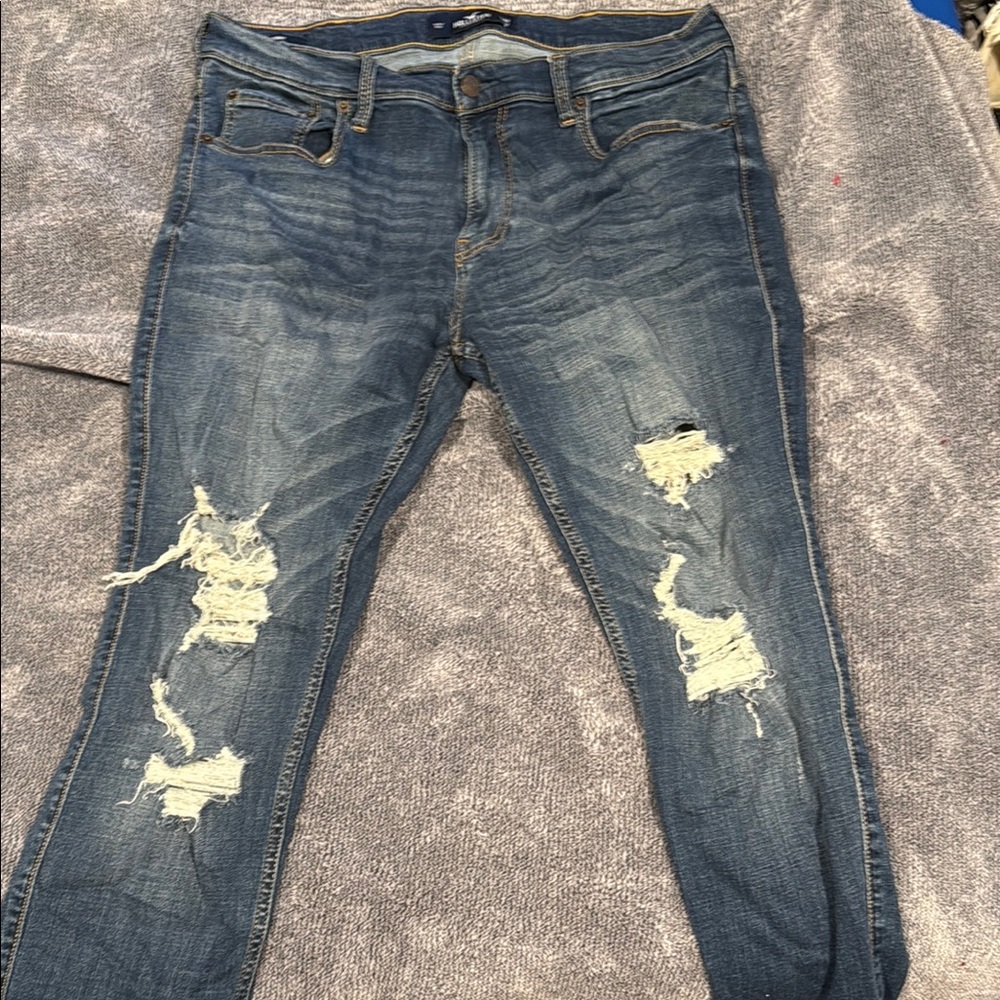 Blue Skinny Distressed Jeans with Vintage Look